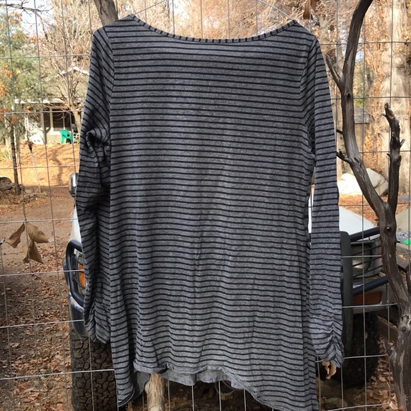 Cozy scrunched sleeve grey striped shirt with bedazzles! By RXB size medium - Picture 5 of 6